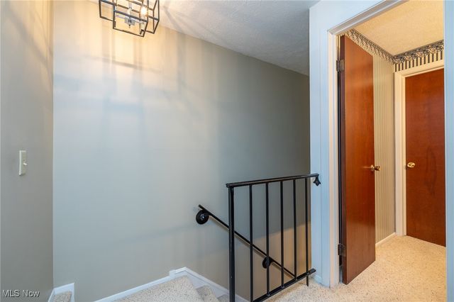 6474 State Road I-10, Parma, OH 44134