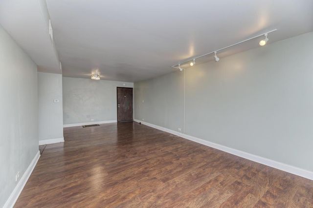 830 Elder Road B303, Homewood, IL 60430