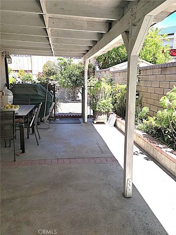 19663 Bruces Place, Canyon Country, CA 91351