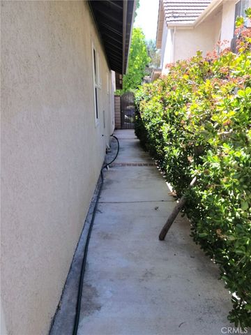 19663 Bruces Place, Canyon Country, CA 91351