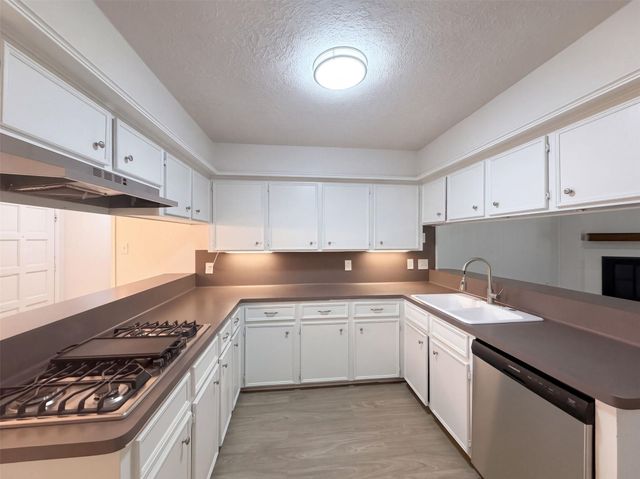 4514 Arapajo Street, Pasadena, TX 77504