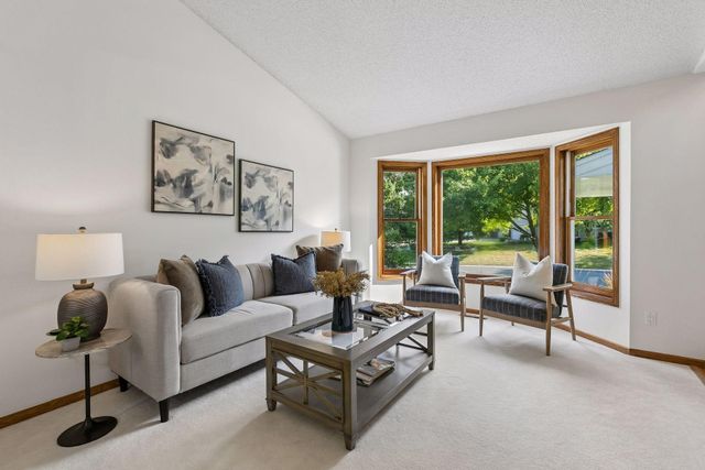 1191 Duckwood Trail, Eagan, MN 55123