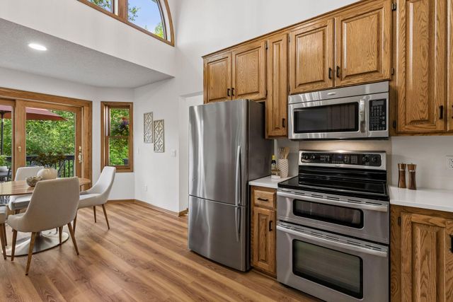 1191 Duckwood Trail, Eagan, MN 55123