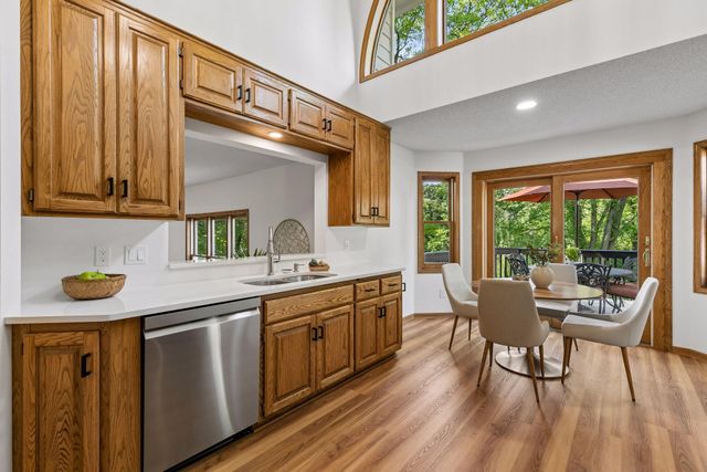 1191 Duckwood Trail, Eagan, MN 55123