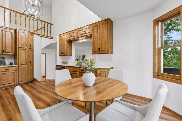 1191 Duckwood Trail, Eagan, MN 55123