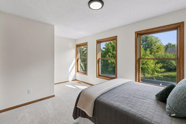 1191 Duckwood Trail, Eagan, MN 55123
