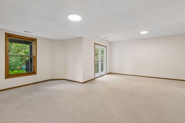 1191 Duckwood Trail, Eagan, MN 55123