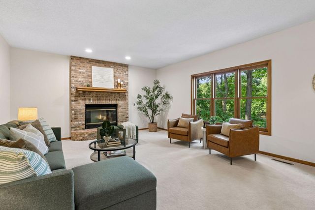 1191 Duckwood Trail, Eagan, MN 55123