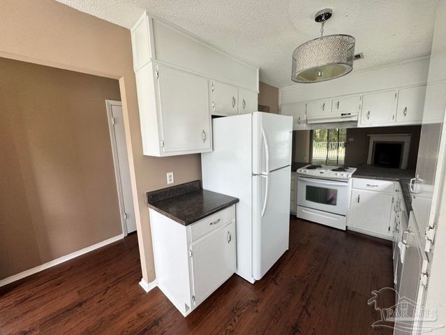 1500 Johnson Ave 128, Pensacola, FL 32514