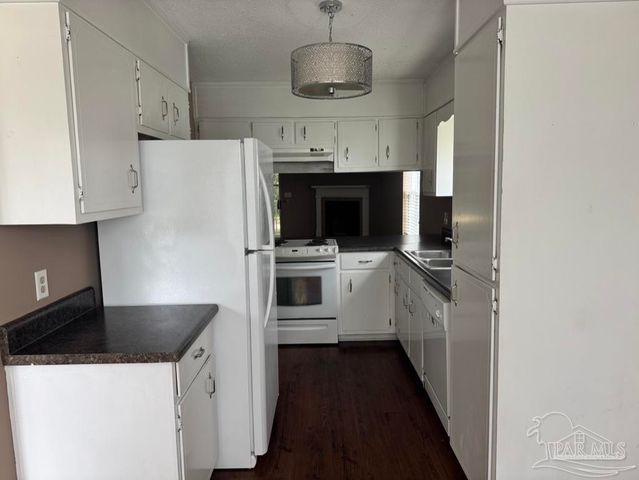 1500 Johnson Ave 128, Pensacola, FL 32514