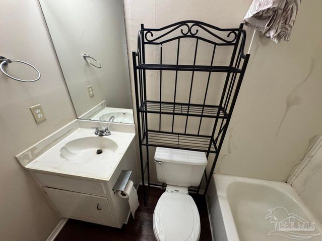 1500 Johnson Ave 128, Pensacola, FL 32514