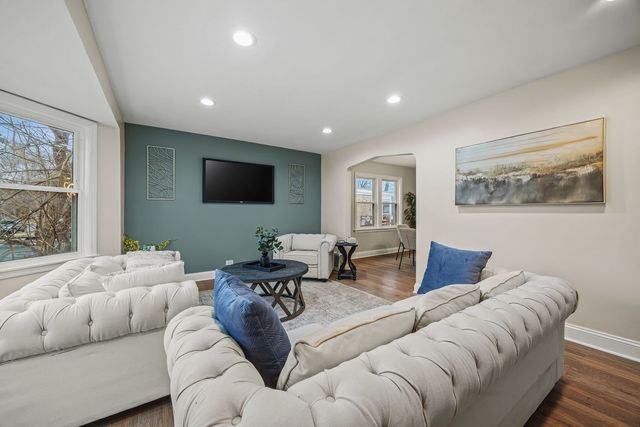 9908 S Maplewood Avenue, Chicago, IL 60655