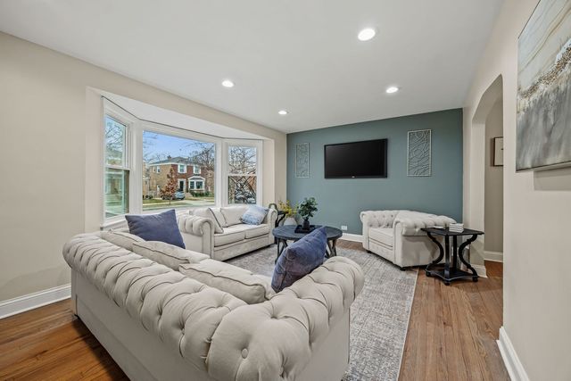 9908 S Maplewood Avenue, Chicago, IL 60655