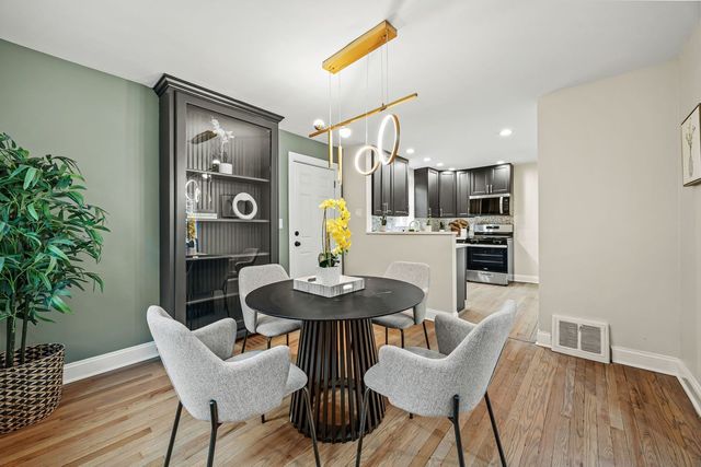 9908 S Maplewood Avenue, Chicago, IL 60655