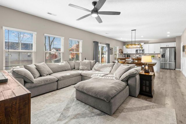 373 Kells Court W, Newark, OH 43055