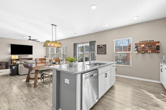 373 Kells Court W, Newark, OH 43055