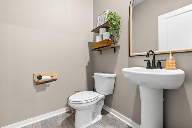 373 Kells Court W, Newark, OH 43055