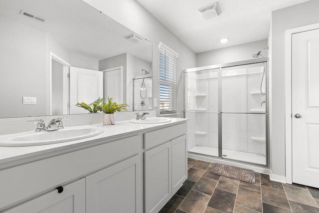 373 Kells Court W, Newark, OH 43055