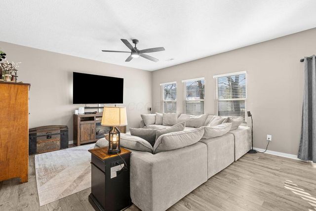 373 Kells Court W, Newark, OH 43055