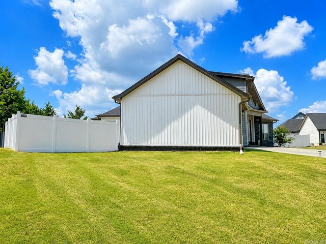 115 Crested Butte Road, Austin, AR 72007