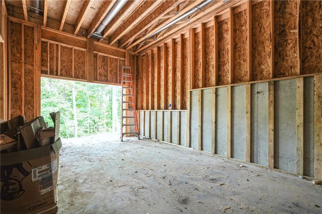3931 Windfall Drive NW, Cedar Rapids, IA 52405