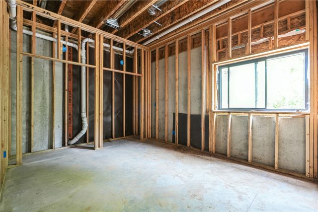 3931 Windfall Drive NW, Cedar Rapids, IA 52405