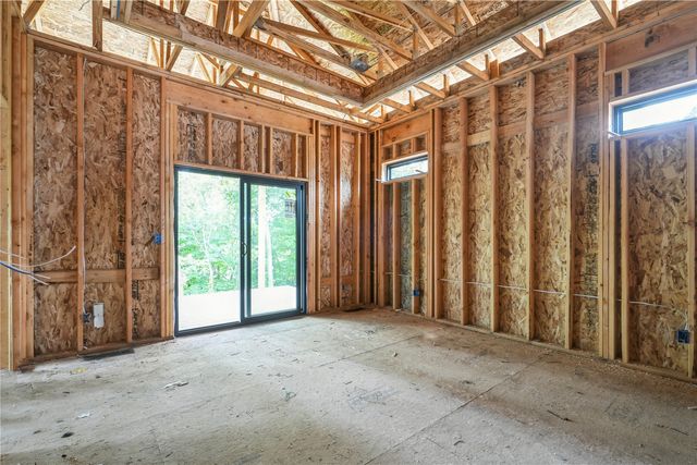 3931 Windfall Drive NW, Cedar Rapids, IA 52405