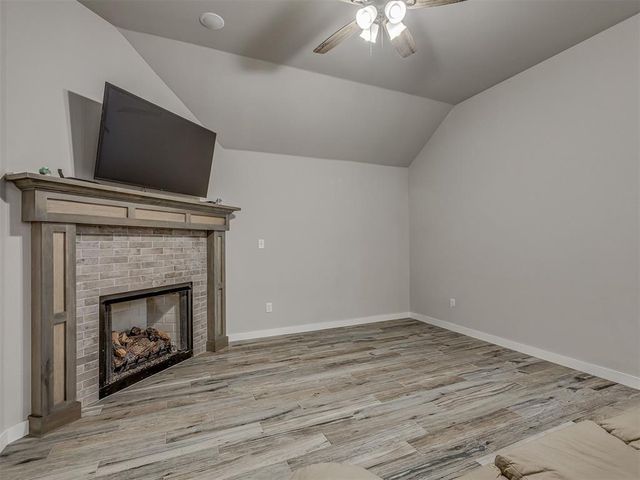 2319 N Greys Harbor Road, Blanchard, OK 73010