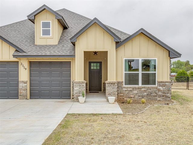2319 N Greys Harbor Road, Blanchard, OK 73010