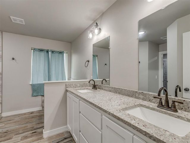 2319 N Greys Harbor Road, Blanchard, OK 73010