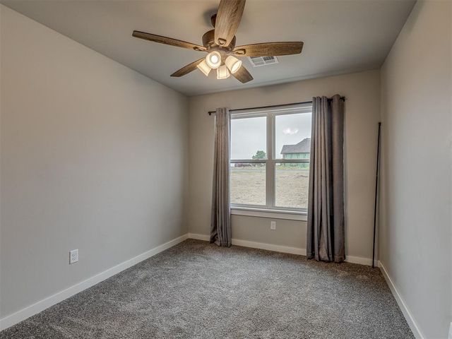 2319 N Greys Harbor Road, Blanchard, OK 73010