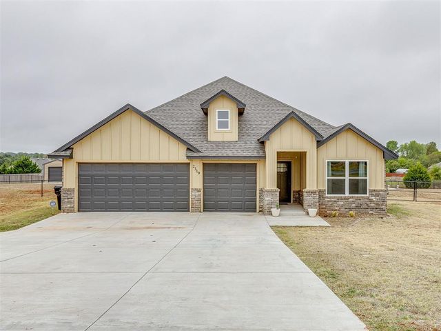 2319 N Greys Harbor Road, Blanchard, OK 73010