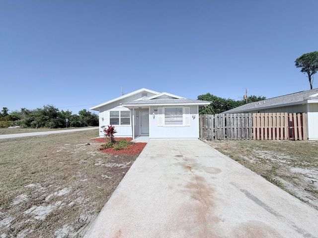 368 14th Place SW, Vero Beach, FL 32962