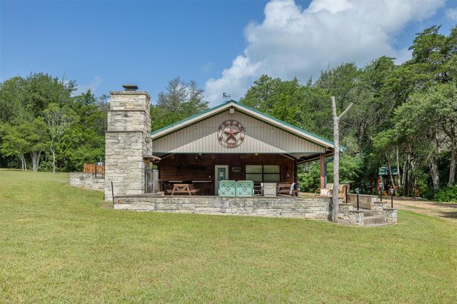 10900 Mayer Cemetery Road, Burton, TX 77835