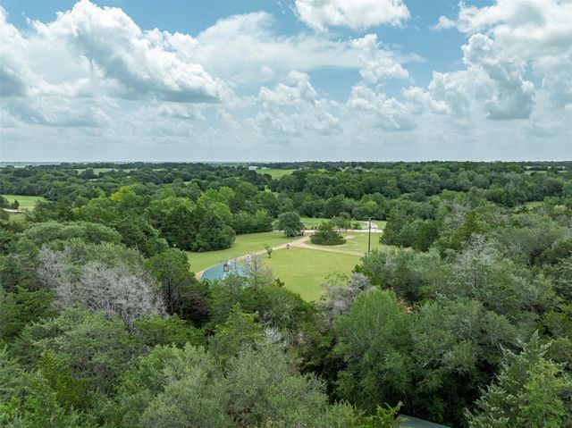 10900 Mayer Cemetery Road, Burton, TX 77835