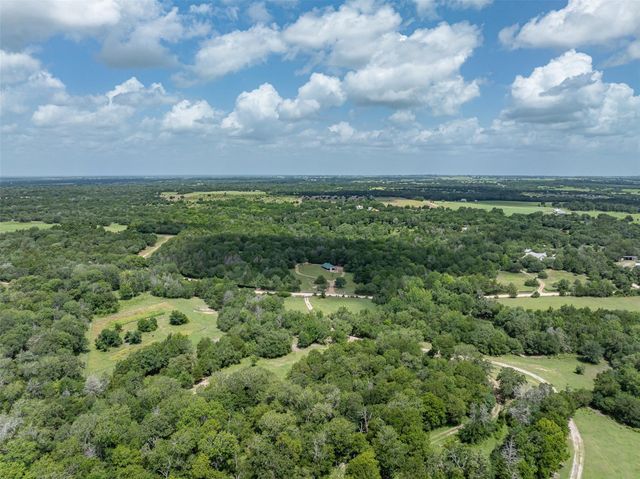 10900 Mayer Cemetery Road, Burton, TX 77835