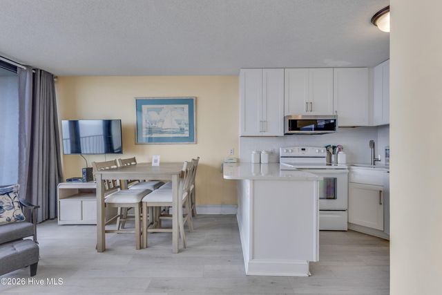 1615 Lake Park Boulevard S Unit 709, Carolina Beach, NC 28428