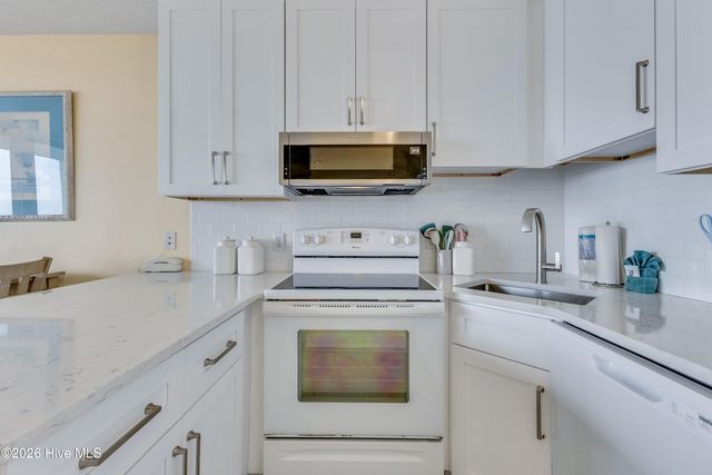 1615 Lake Park Boulevard S Unit 709, Carolina Beach, NC 28428
