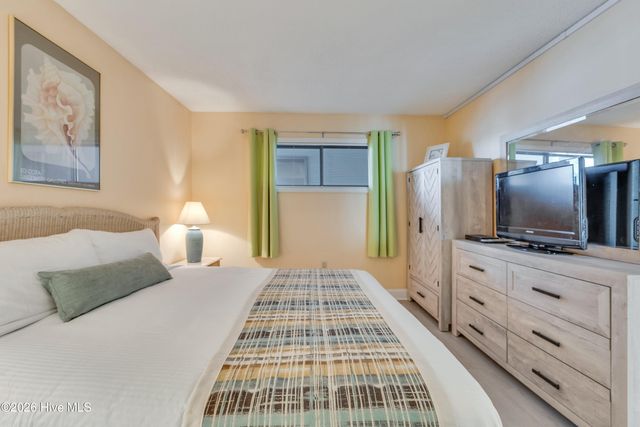 1615 Lake Park Boulevard S Unit 709, Carolina Beach, NC 28428