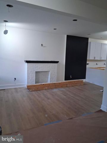 2926 OAKLEY AVE, Baltimore, MD 21215