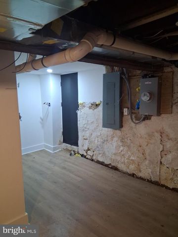 2926 OAKLEY AVE, Baltimore, MD 21215