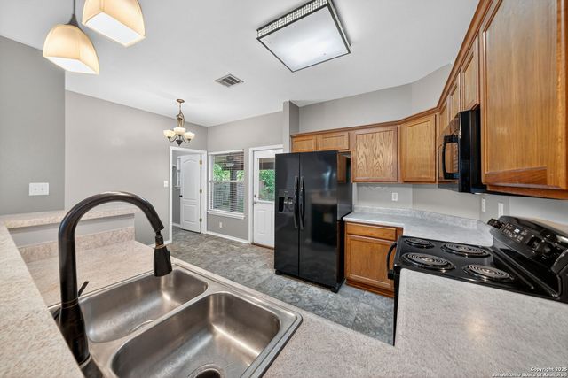 7230 Painter Way, San Antonio, TX 78240