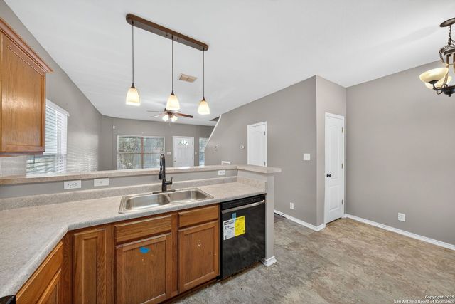 7230 Painter Way, San Antonio, TX 78240