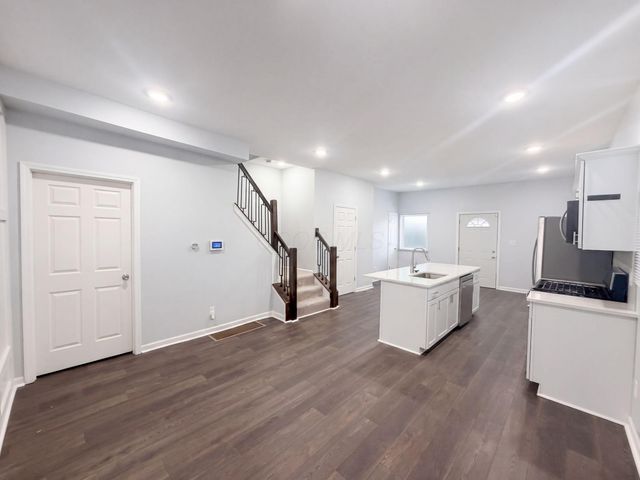 513 S Champion Avenue, Columbus, OH 43205