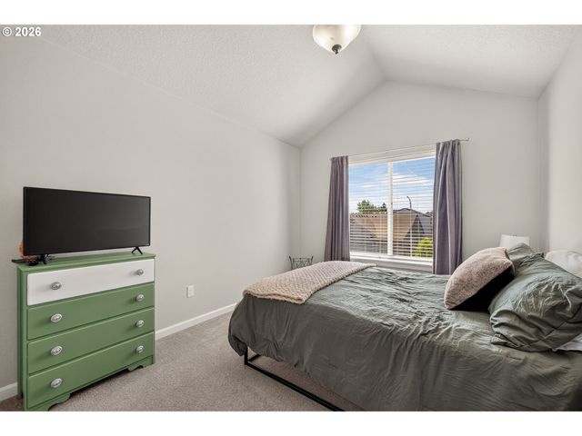 662 E TAFT St, Carlton, OR 97111