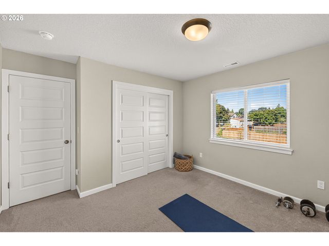 662 E TAFT St, Carlton, OR 97111