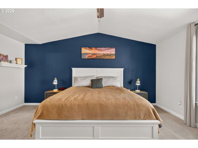 662 E TAFT St, Carlton, OR 97111