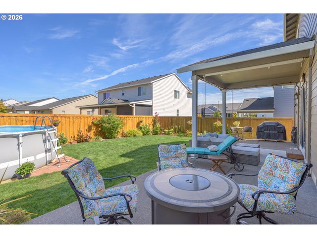 662 E TAFT St, Carlton, OR 97111