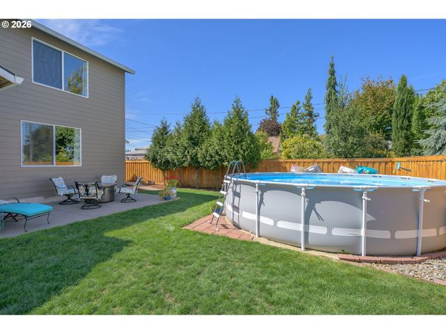 662 E TAFT St, Carlton, OR 97111