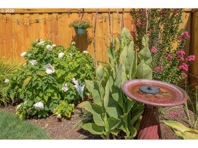 662 E TAFT St, Carlton, OR 97111